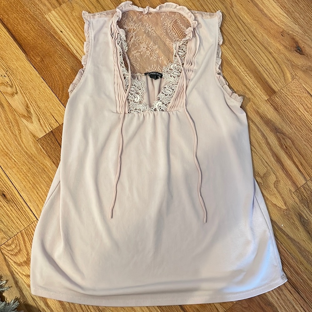 Express light pink tank